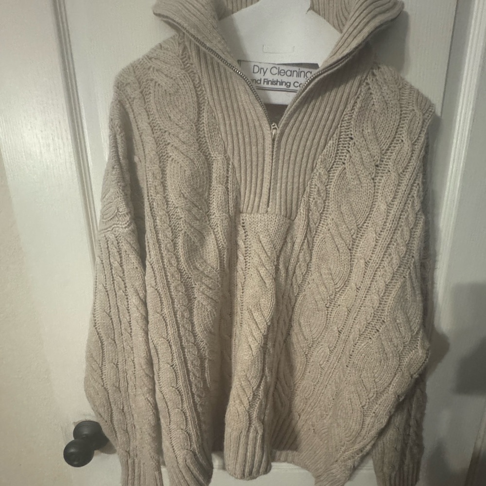 TOPSHOP Cable Knit Sweater Sz S